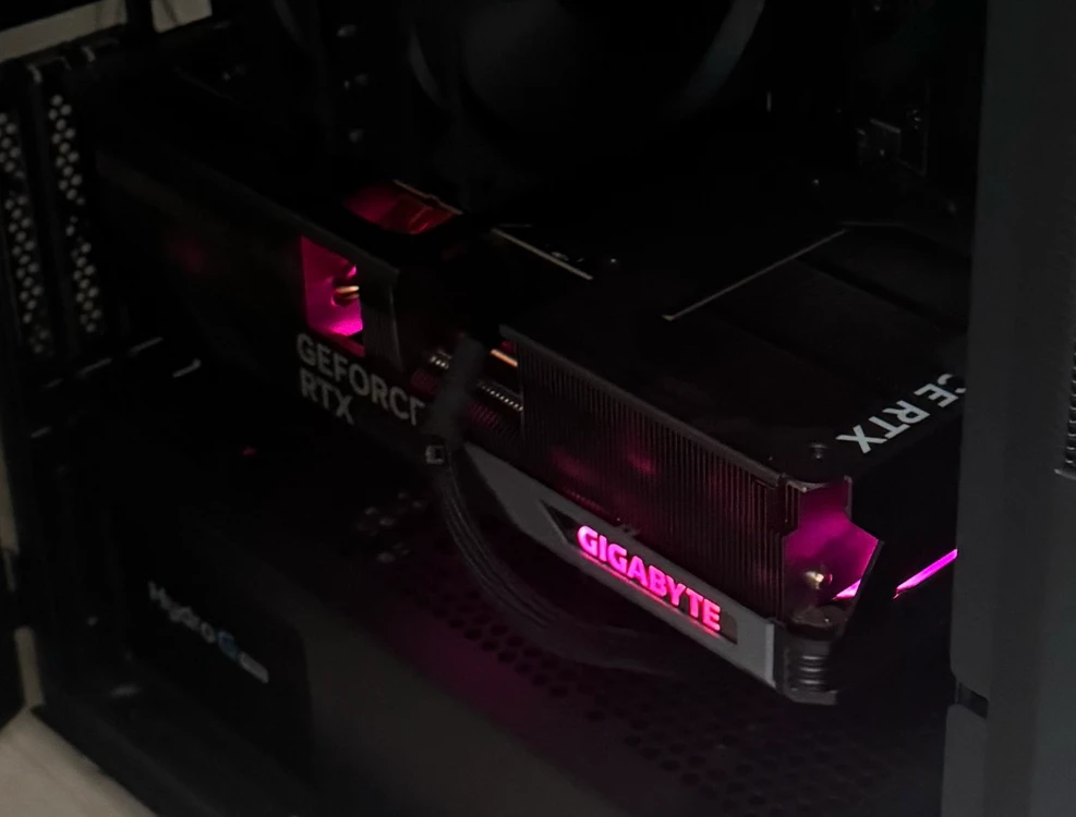 RTX 4080super GIGABYTE GeForce RTX 4080 슈퍼 게이밍 OC 16G - 안심되는 중고거래