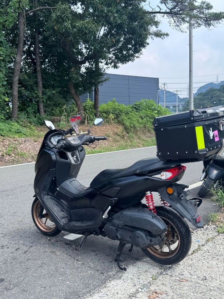야마하 NMAX125 이미지