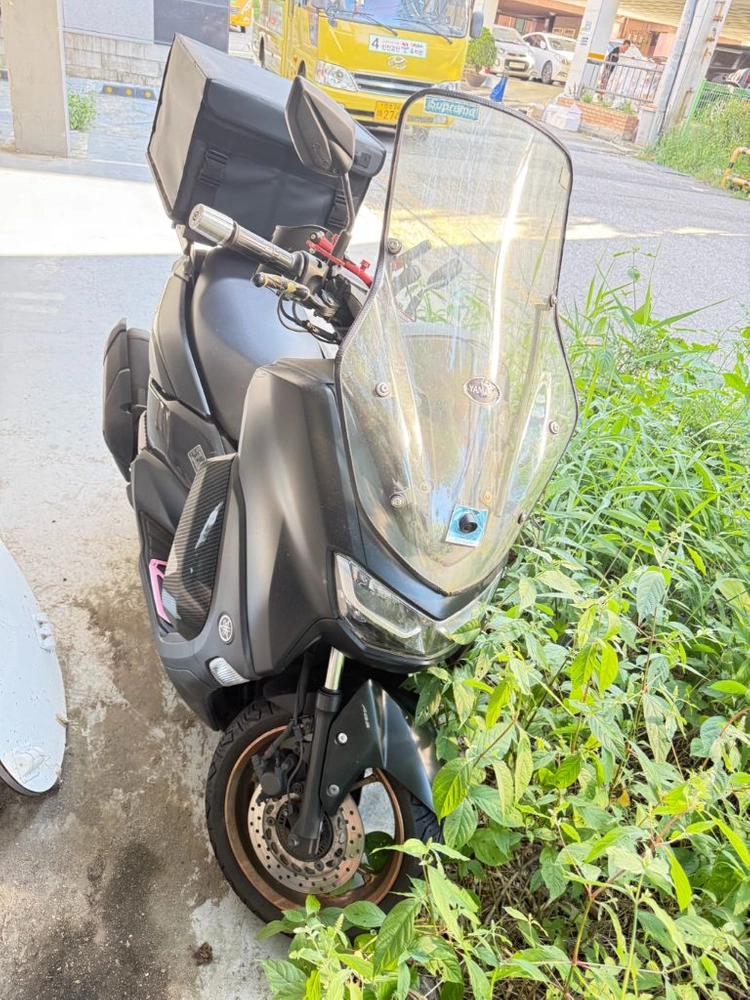 22년식 NMAX125cc 스쿠터 이미지