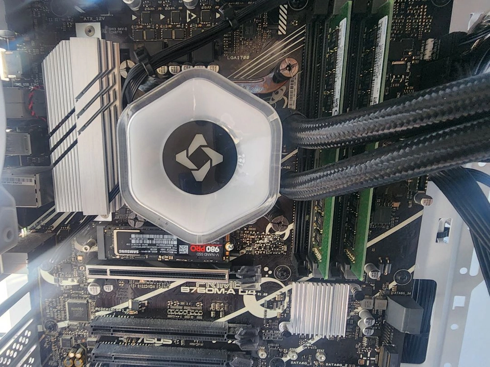 i7 12700 cpu, b660m wifi, nzxt 앱코 3열 수냉쿨러 이미지