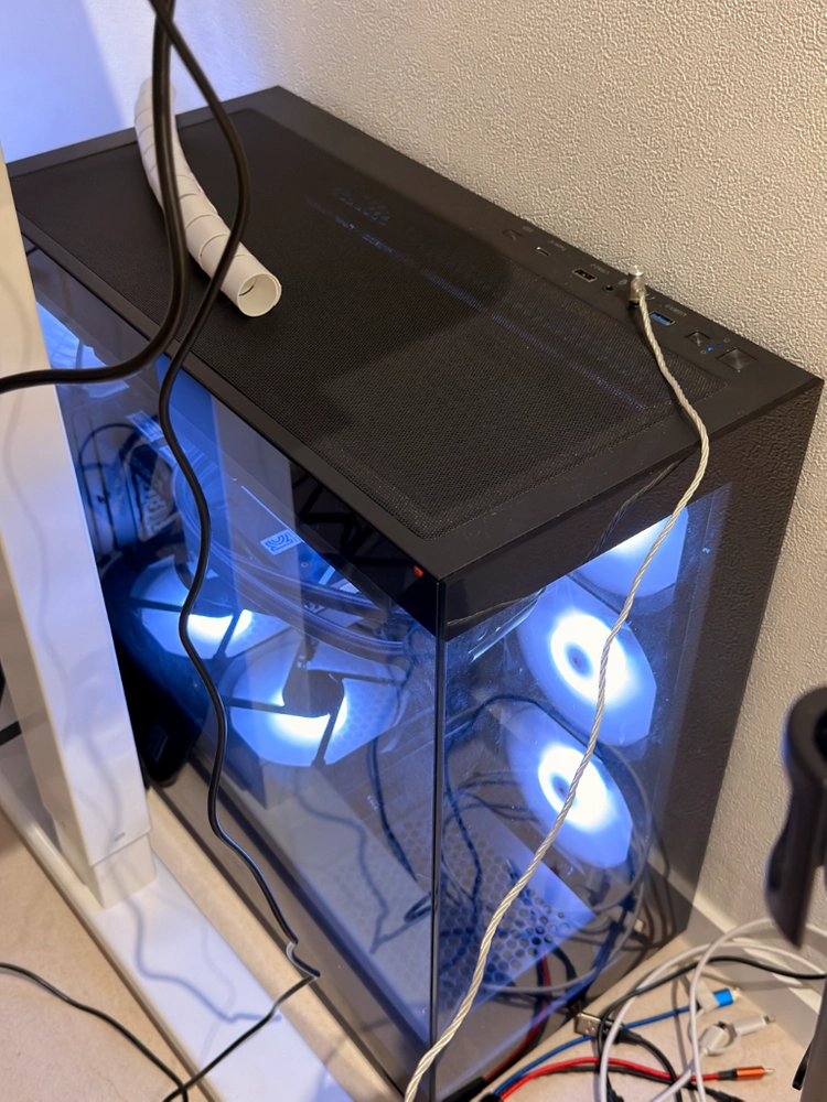 9600X + 4060 Ti + 하이닉스 1tb + 삼성 ddr5 32gb 고성능 데스크탑 + 모니터 이미지