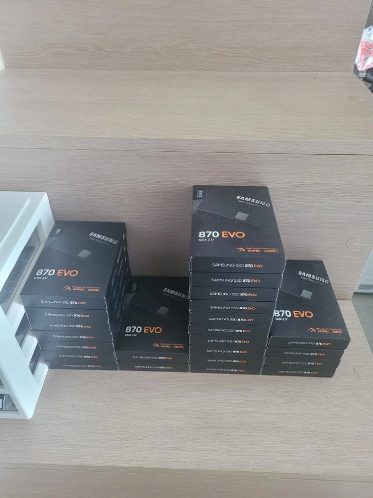 삼성 870 EVO SSD ( 2TB,1TB,500GB,250GB )용랑별! 대량구매가능! 미개봉! 새상품! 정품! - 안심되는 중고거래
