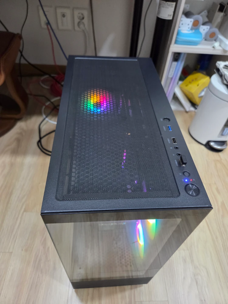 [완본체] 라이젠 7500F + RX 6800 16G 고급 게이밍 PC (B650M / 지스킬 튜닝램) 이미지