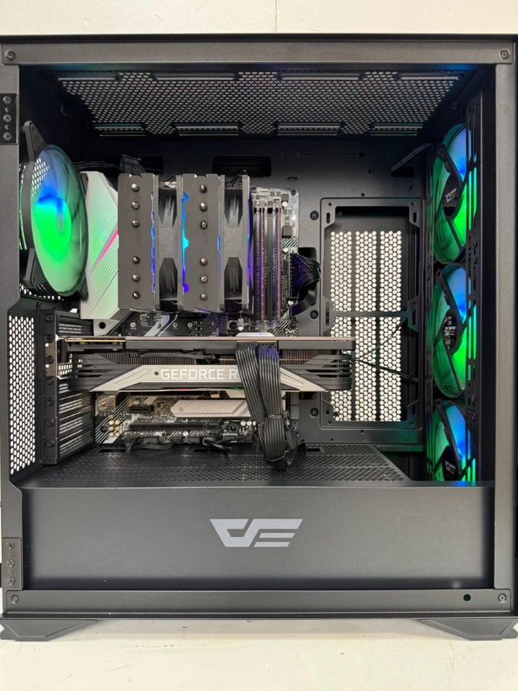 라이젠5800x,3080,램32g 작업 및 게이밍 컴퓨터 이미지