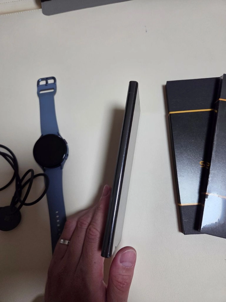 갤럭시S23 울트라 1TB(자급제) + 갤럭시워치5 44mm(서비스) 이미지