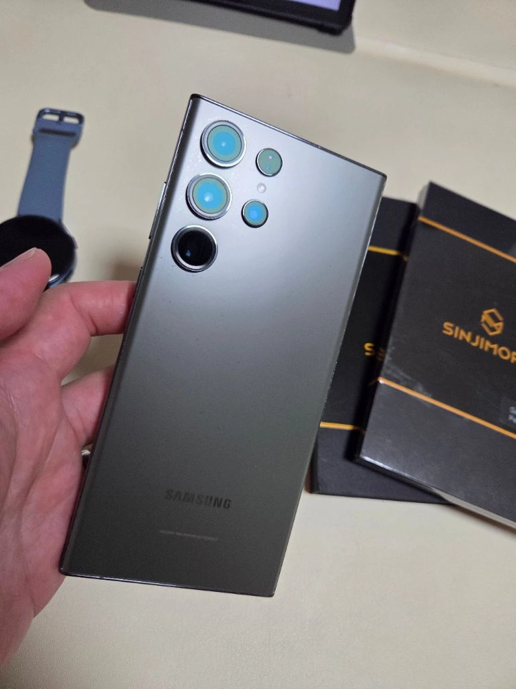 갤럭시S23 울트라 1TB(자급제) + 갤럭시워치5 44mm(서비스) 이미지