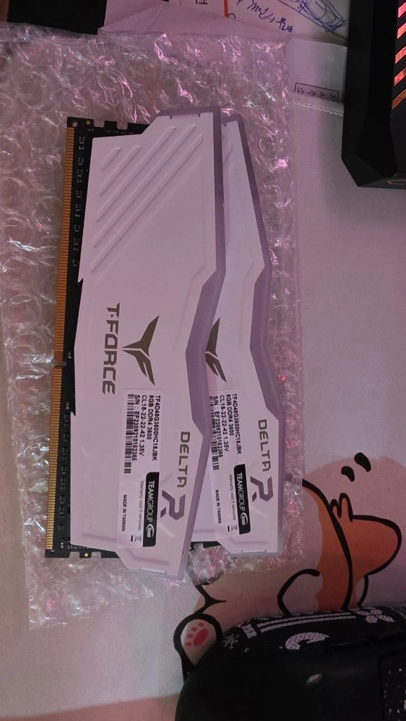 5700x3d ,ddr4 8g x 2, mai b450m 이미지