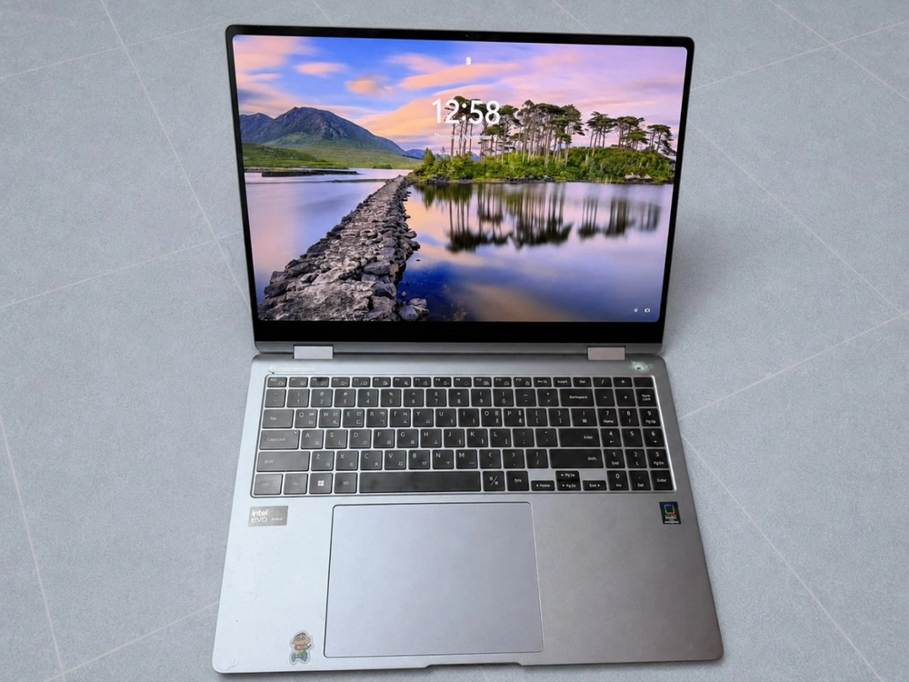 갤럭시북4 프로 14인치 NT940XGQ-A51A 최상급 판매합니다 - 안심되는 중고거래