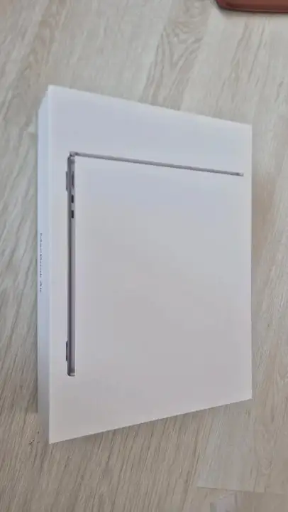 Apple MacBook Air 13인치 M3 16GB 256GB - 안심되는 중고거래
