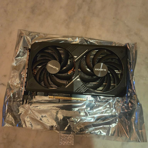 기가바이트 RTX 5060Ti 8gb 그래픽카드 이미지