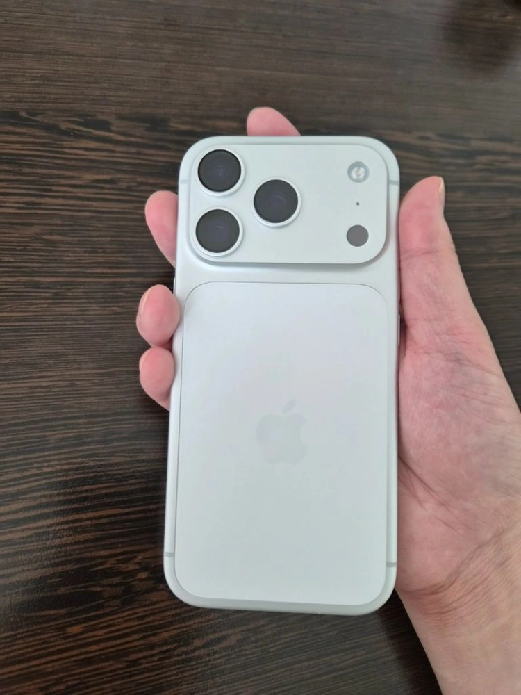 아이폰17프로 실버 256GB S급 자급제 이미지