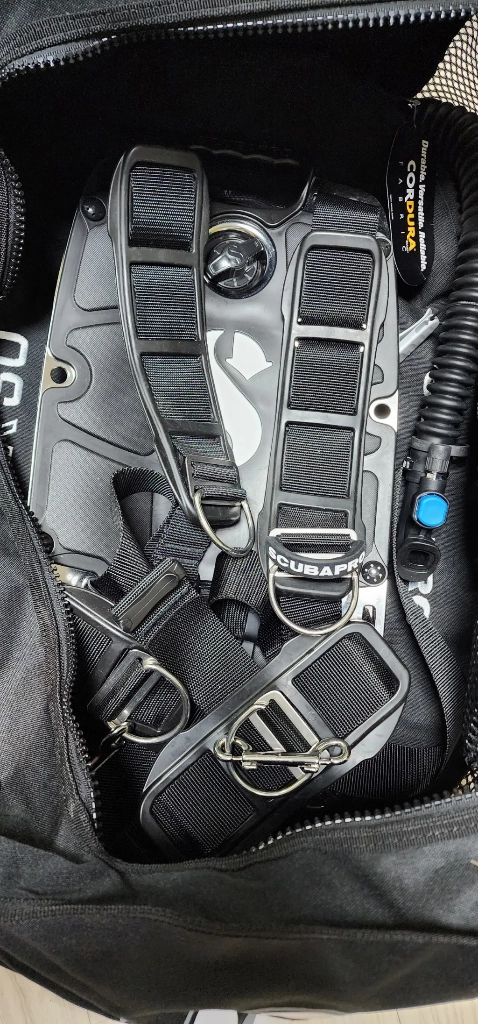 스쿠버프로 S-TEC 퓨어 플러스 BCD 30L 이미지