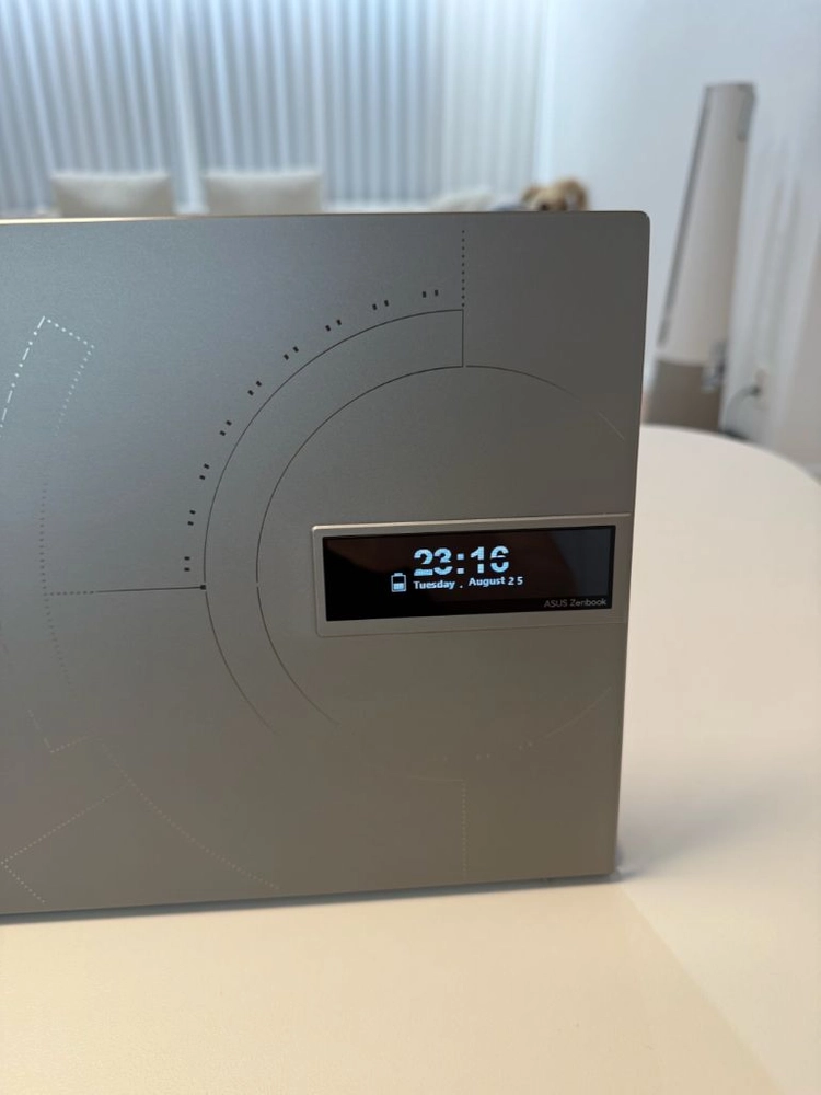 ASUS 젠북 14X OLED 스페이스 에디션 이미지