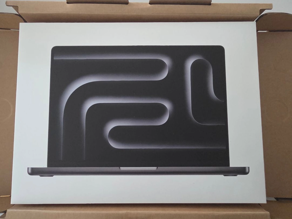 미개봉 맥북 프로 14 M5 Pro 24GB 2TB 스페이스 그레이 이미지