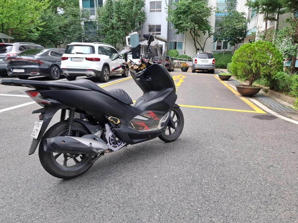 2019년pcx 무광블랙 /2만7천/ 출퇴근 전용!!싸게 정리중 이미지