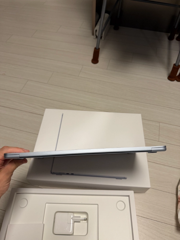 S급 ) 맥북 에어 M4 15인치 16gb 512ssd 스카이블루 이미지