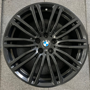 BMW G30 664M 정품 19인치 휠 1개 판매 이미지