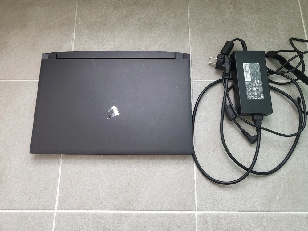 <급처>RTX3070,램32기가 기가바이트게이밍 노트북 15G 10세대I7 - 안심되는 중고거래