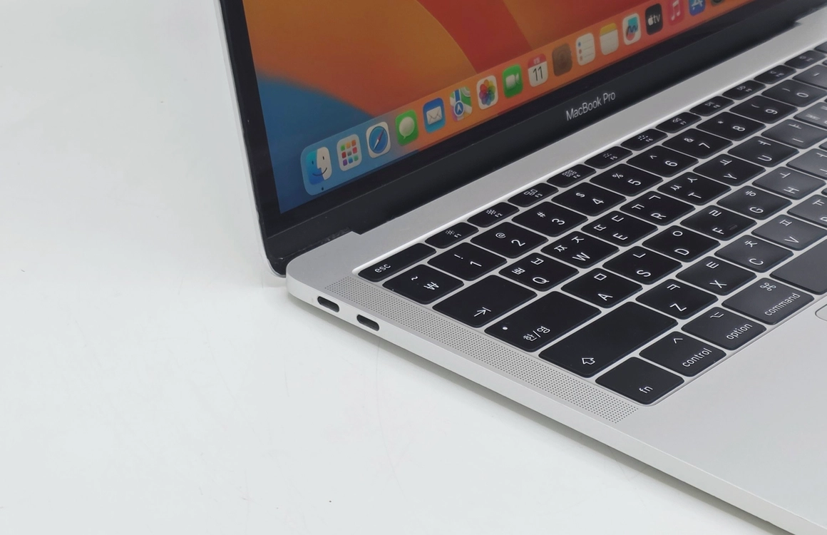 APPLE 2017 맥북프로13 256GB 실버 중고 노트북 이미지