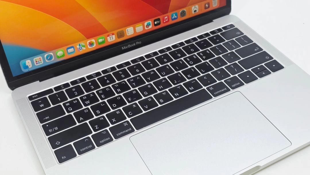 APPLE 2017 맥북프로13 256GB 실버 중고 노트북 이미지