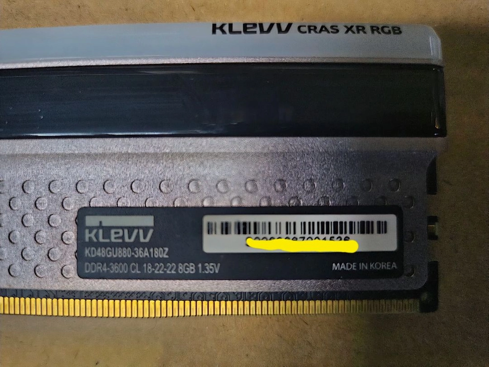 ESSENCORE KLEVV DDR4-3600 CL18 CRAS XR RGB 16G(8GB X 2) 이미지