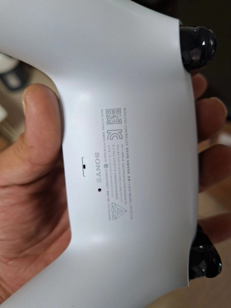 플스5 m.2 ssd 2tb + 듀얼센스 이미지