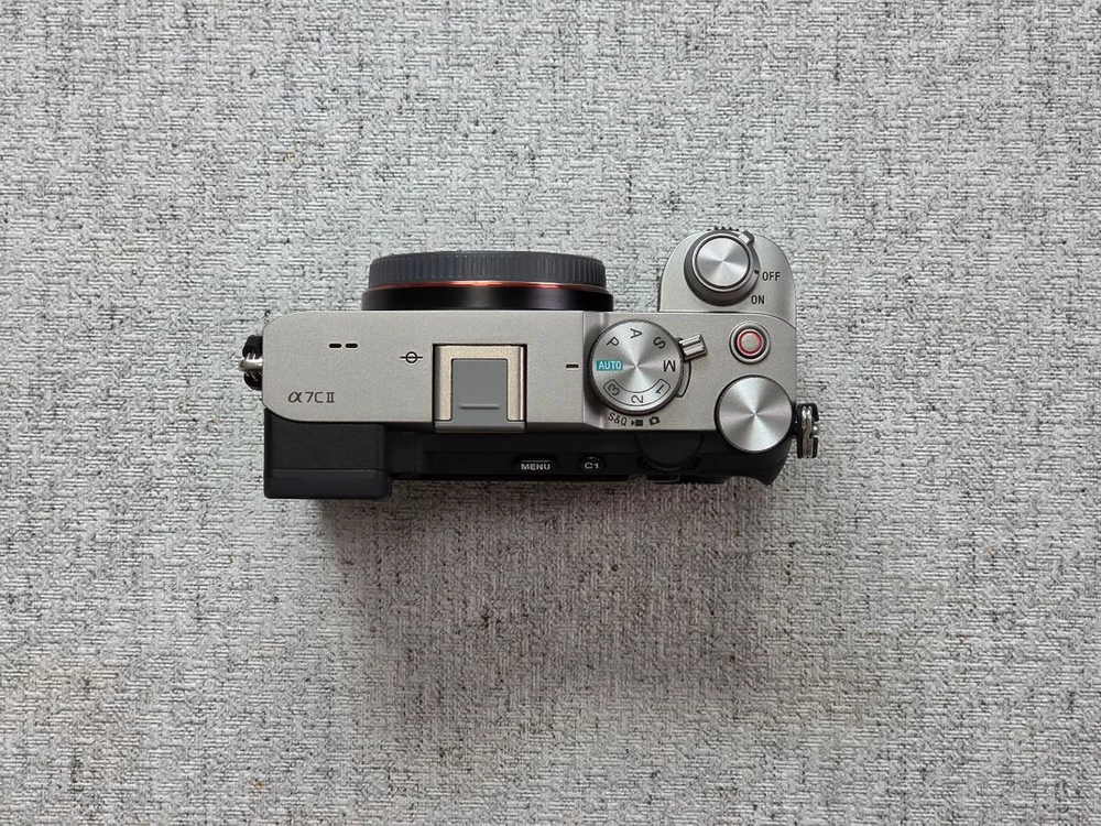 소니 A7C2 실버 + 28-60mm 이미지