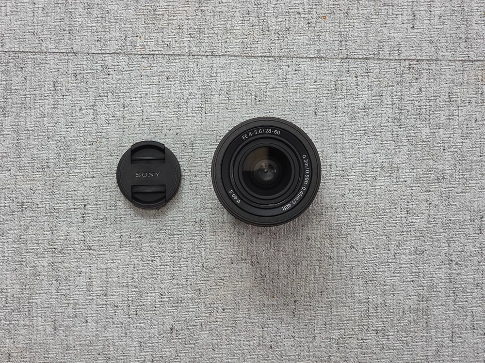 소니 A7C2 실버 + 28-60mm 이미지