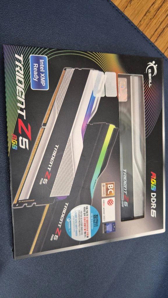 G.SKILL TRIDENT Z5 RGB DDR5 6000 CL30 32GB(16GBX2) 이미지