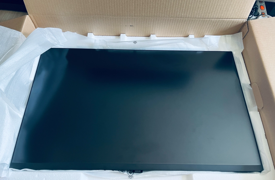 삼성 뷰피니티 S7 S32D706(32인치 4K IPS) 판매 합니다 - 안심되는 중고거래