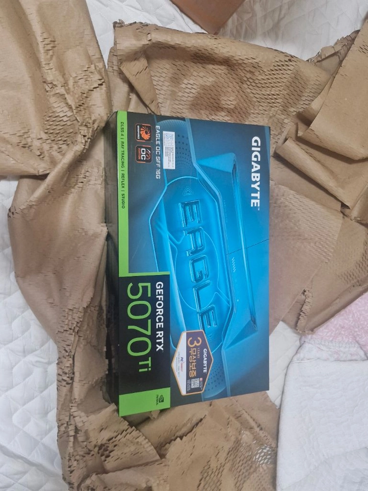RTX 5070 Ti EAGLE OC SFF 16GB 미사용 설명참고 - 안심되는 중고거래