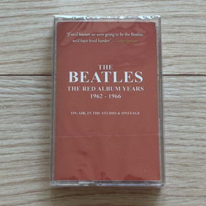 비틀즈 Beatles 영국반 THE RED ALBUM YEARS 1962 - 1966 카세트 테이프 이미지