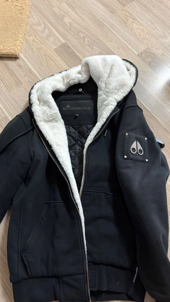 무스너클 22FW 버니스웨터 이미지