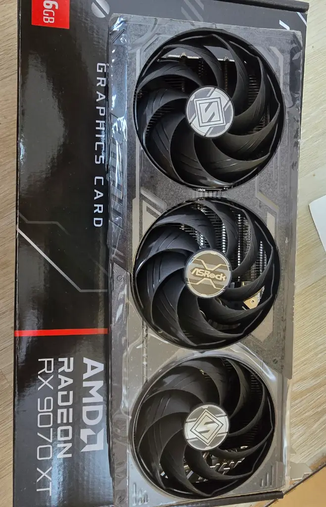 라데온 RX 9070 XT 스틸레전드 이미지