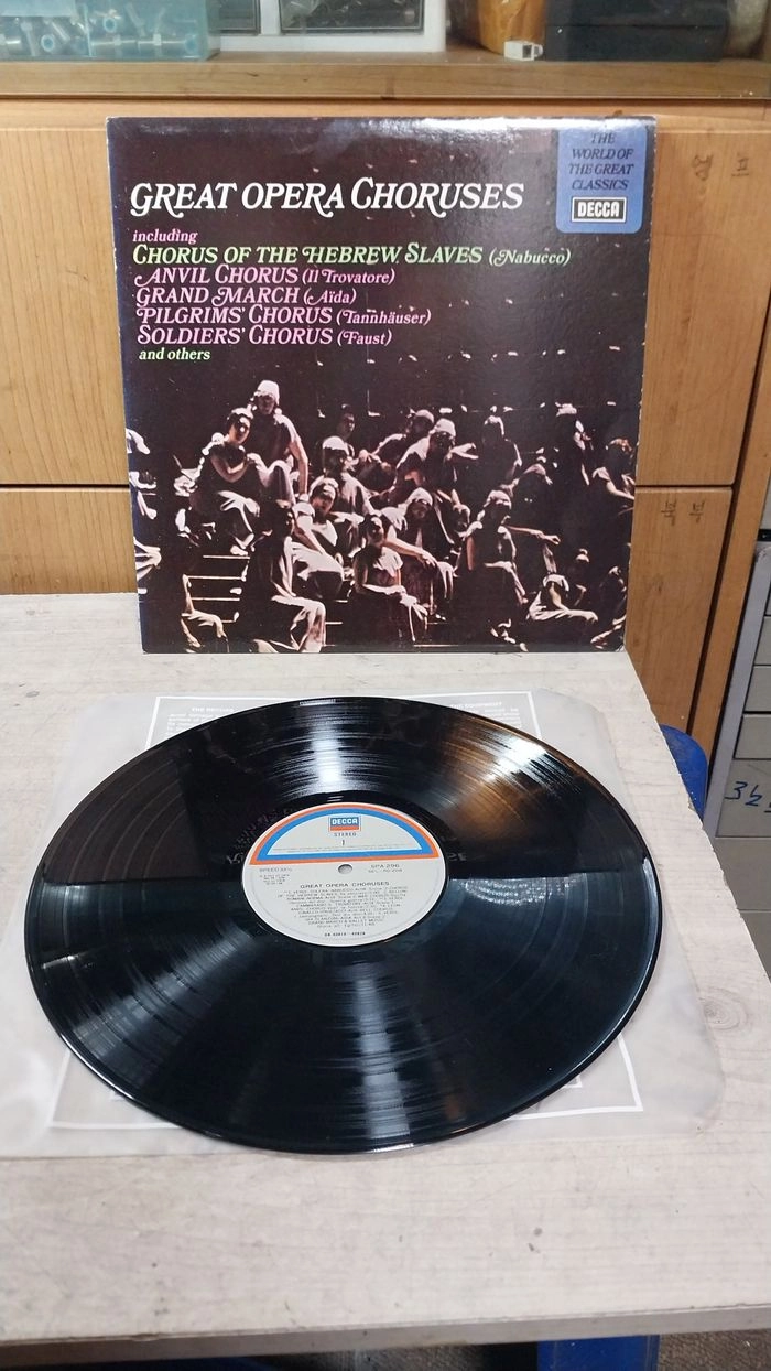 민트급 엘피/클래식 - 위대한 오페라 합창 명곡집/1974 성음 이미지