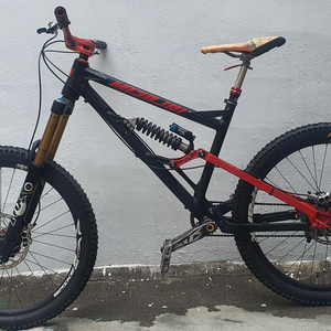 풀샥 니콜라이 MTB 자전거 이미지
