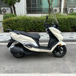 버그만125 스트리트 ex 이미지