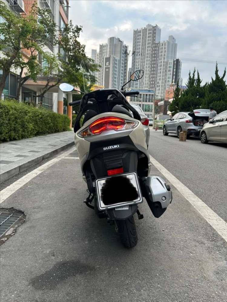 버그만125 스트리트 ex 이미지