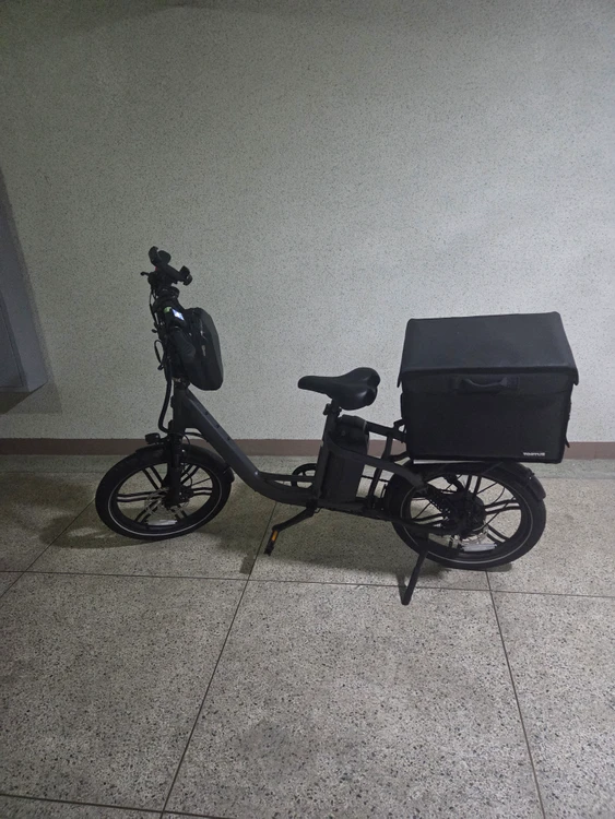 26년식 퀄리 투어맥스 팝니다 이미지