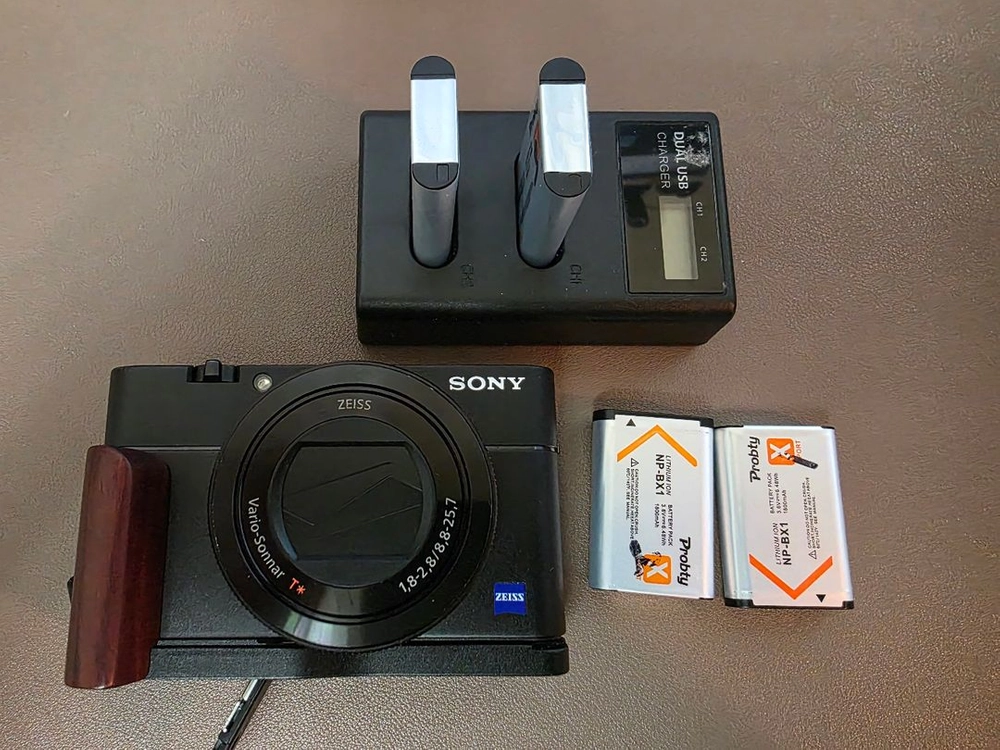 소니 RX100M5A 똑딱이 - 안심되는 중고거래