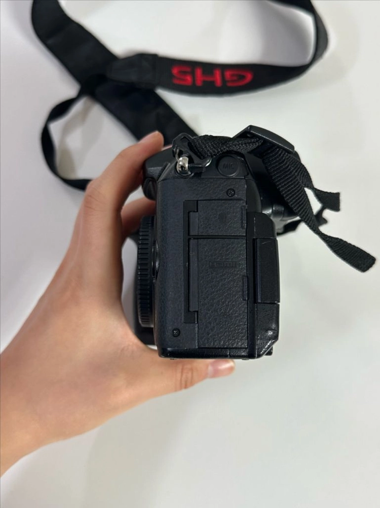 파나소닉 LUMIX GH5 + 렌즈 5종 일괄 판매 이미지