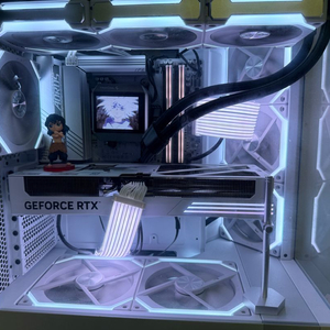 RTX 5070Ti 하이엔드 조립PC 화이트 게이밍 본체 컴퓨터 이미지