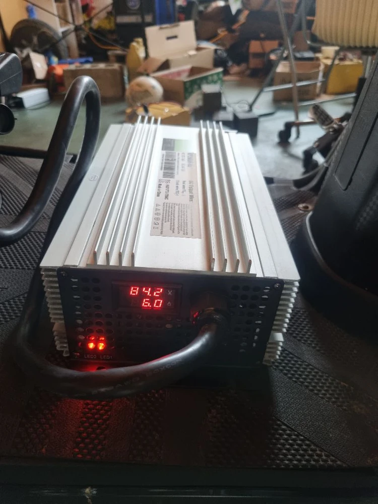 84V22A 전기오토바이 급속충전기 초고리연결부 이미지
