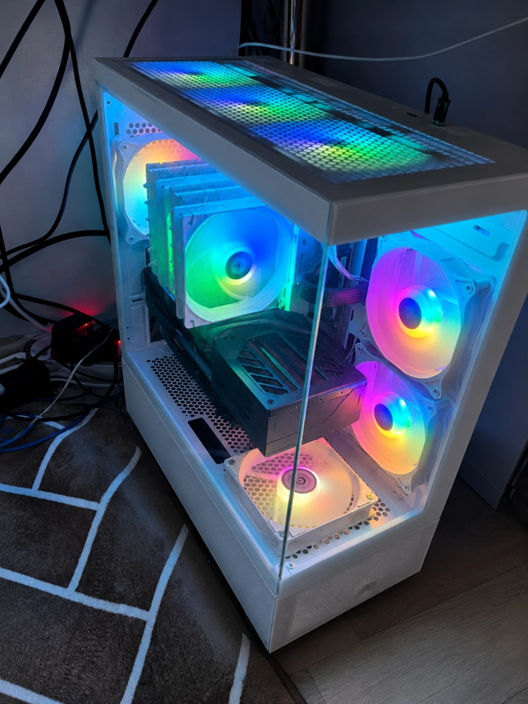 AMD 라이젠7 7800X3D 게이밍 PC 팝니다 이미지