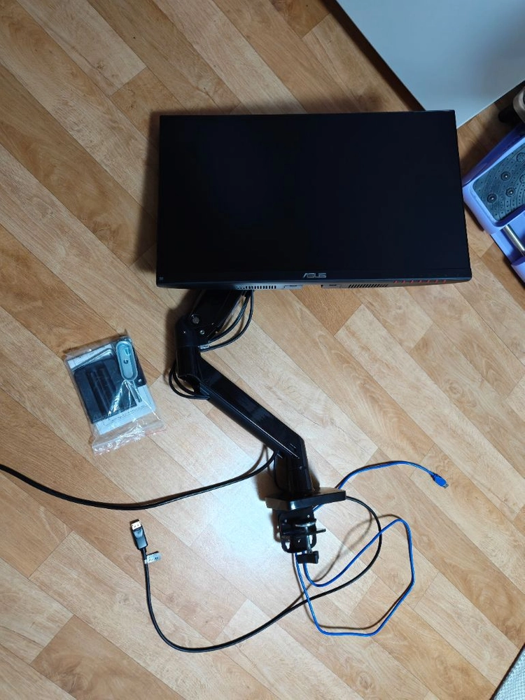 ASUS VP249QGR 24인치 144Hz IPS 모니터 + F100A 모니터암 - 안심되는 중고거래
