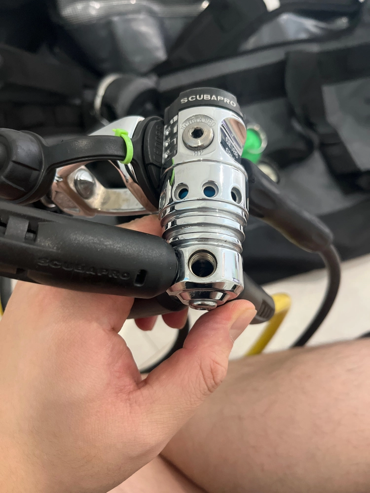 [판매] 스쿠버프로 MK25+S600+R095 호흡기 세트 (3게이지 포함) B급 판매합니다. 이미지