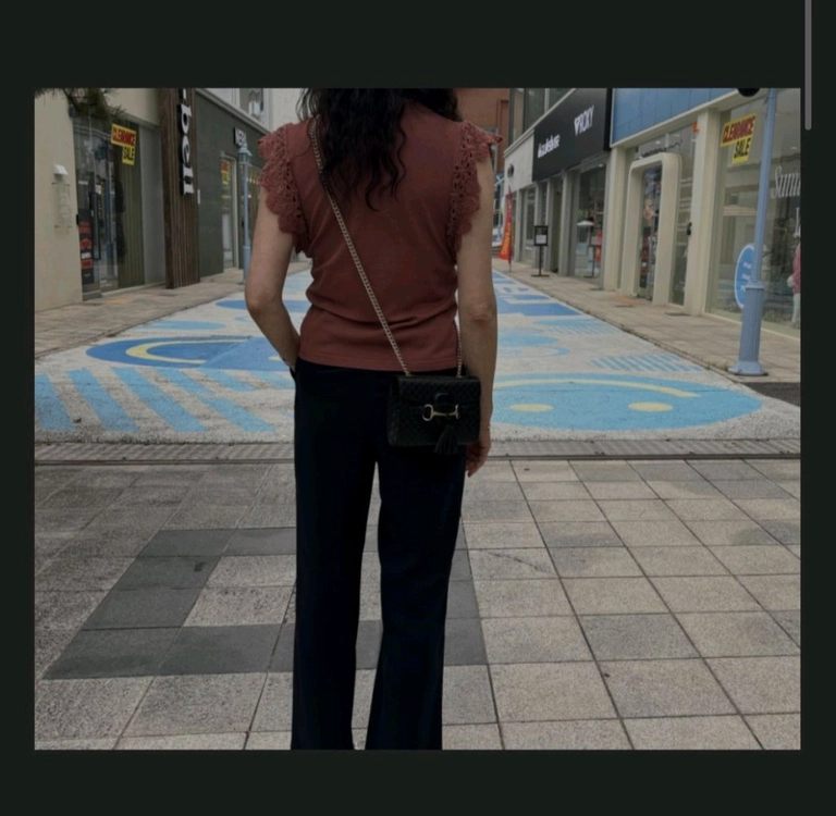 구찌 마이크로시마 에밀리 크로스백숄더백사피아노럭스미니테수토호보버킷백구찌루이비통디올셀린느샤넬생로랑리에디션테수토호보백팩 이미지