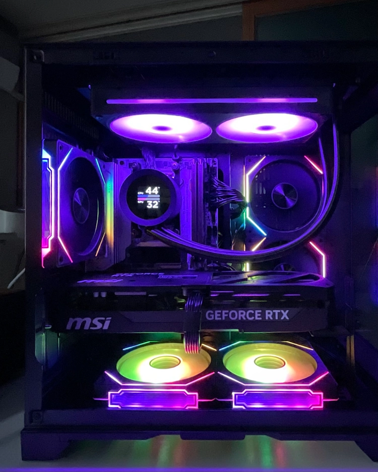 9800x3d / 5070ti 게이밍 pc 본체 이미지