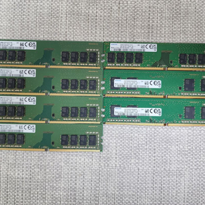 데스크탑용 메모리 램 삼성 DDR4 8GB 3200 MHz 이미지