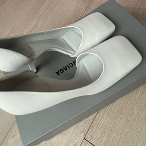 발렌시아가 펌프스힐 230size 이미지